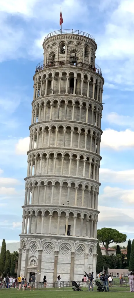 Pisa – Ferde torony