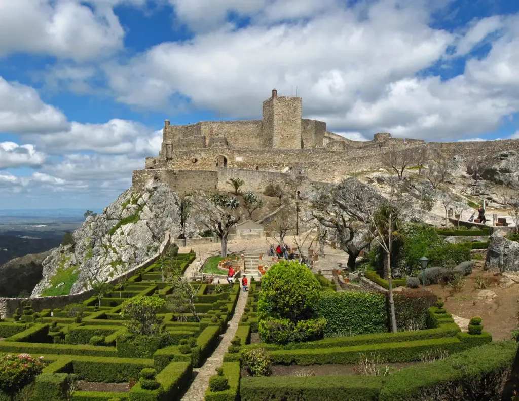 Marvão – sziklacsúcson álló vár