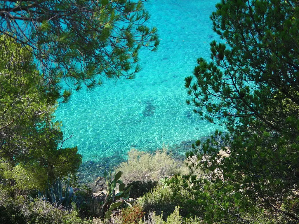 Fetovaia strand