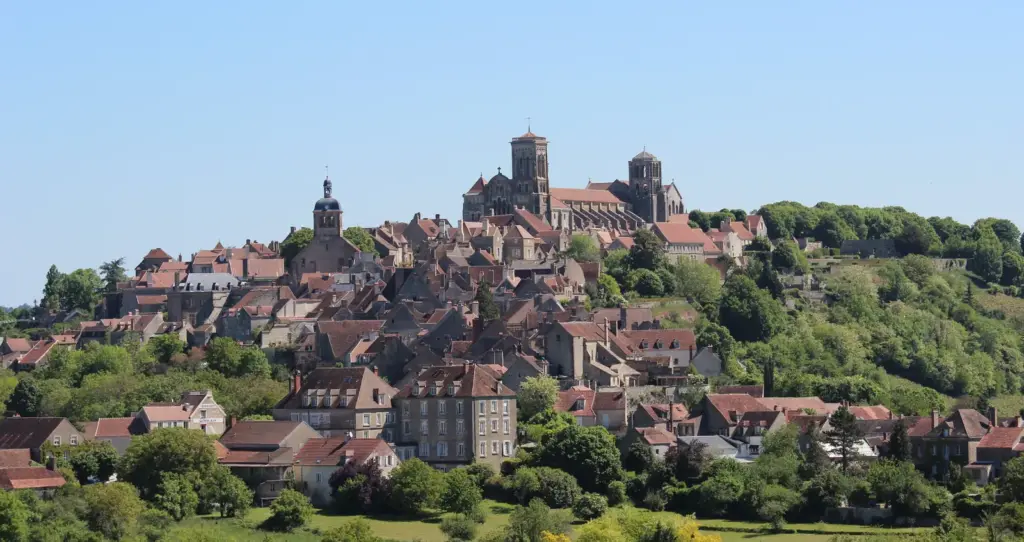 Vézelay zarándokváros apátság
