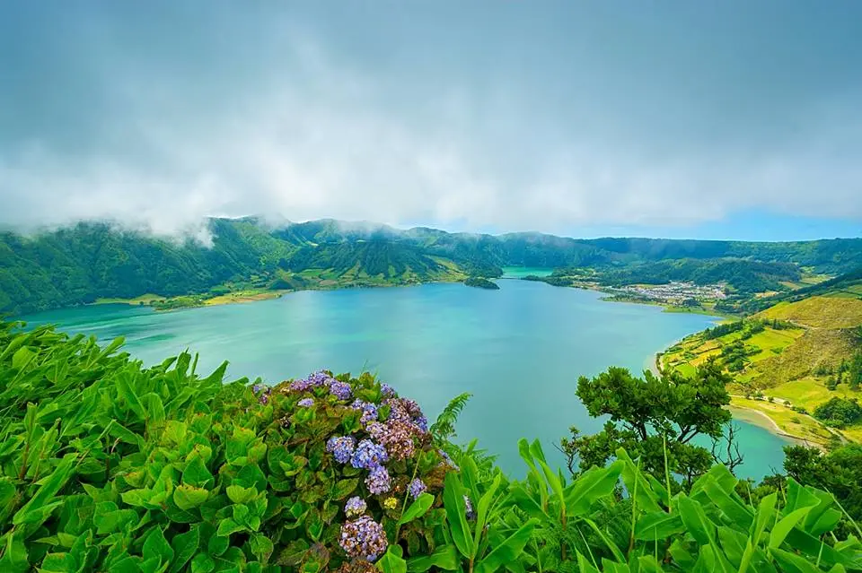 São Miguel – Sete Cidades kaldéra tó (kék+zöld)