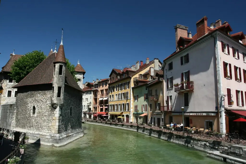 Annecy alpesi tó és óváros