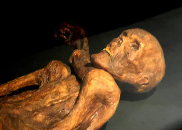 Bolzano – Ötzi múzeum (jégember)