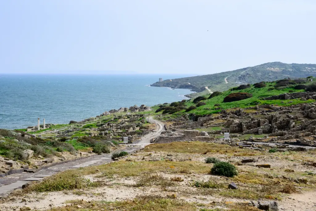 Tharros antik föníciai romváros